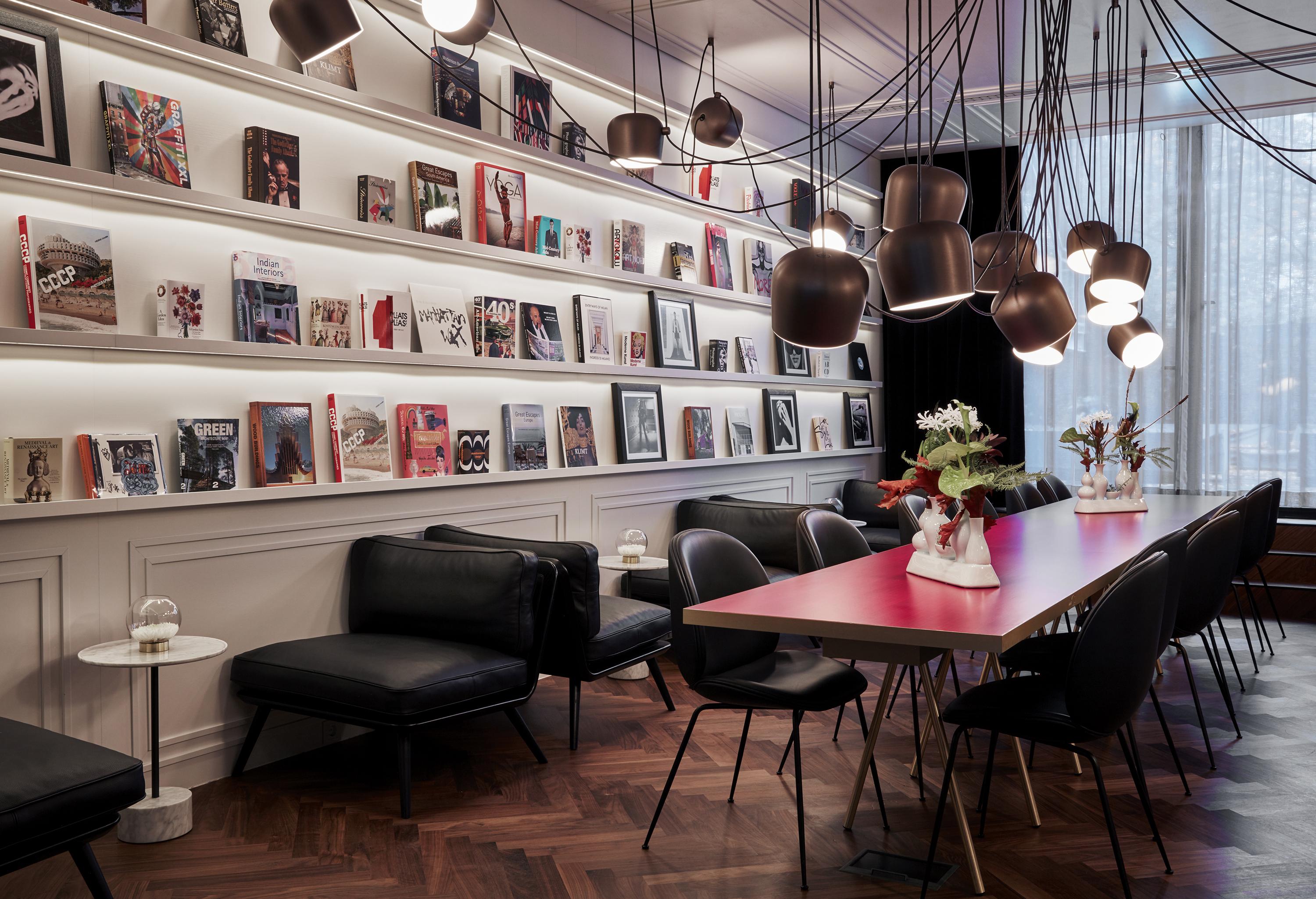 Roomers Munich, Autograph Collection Luaran gambar Library