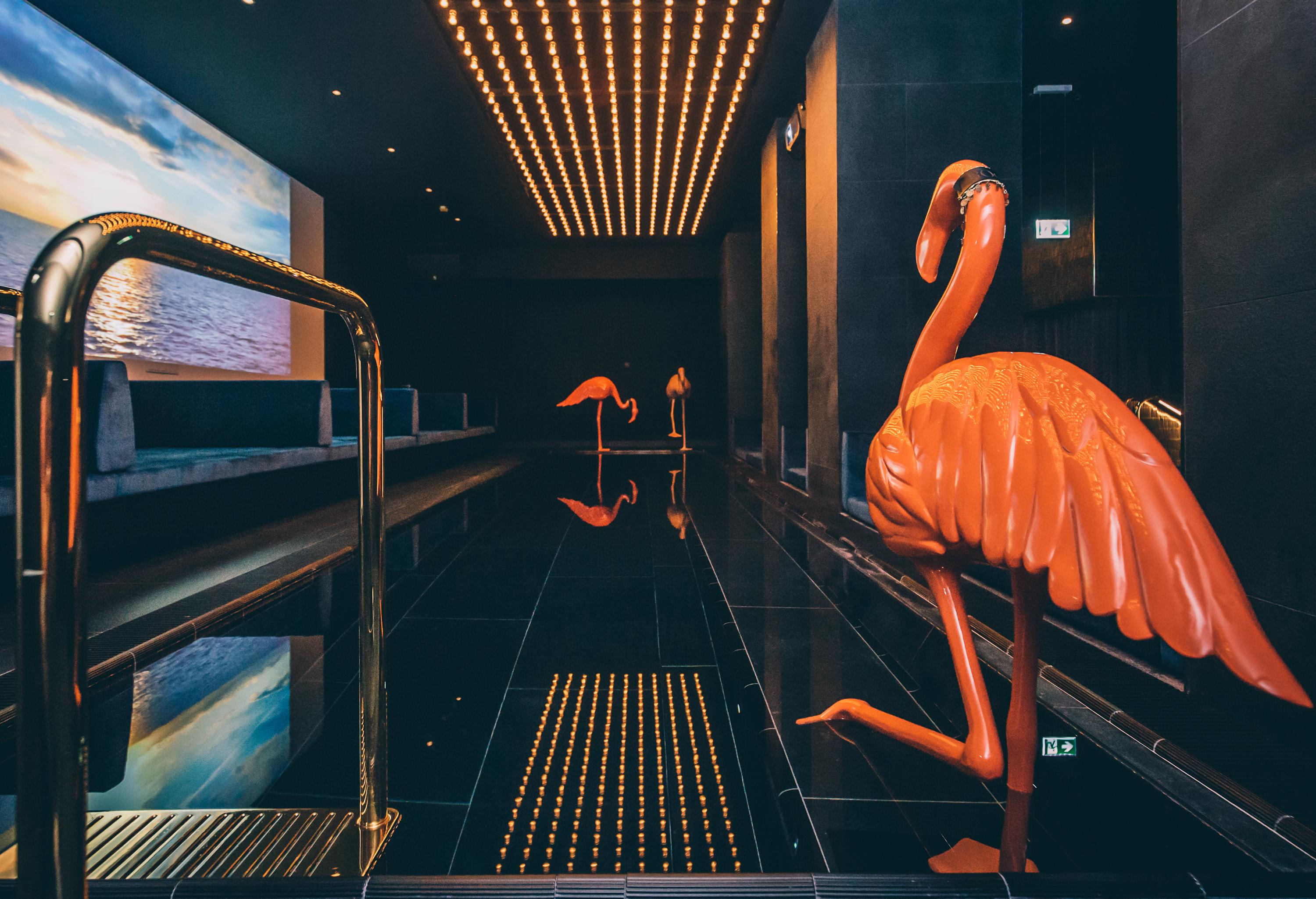 Roomers Munich, Autograph Collection Luaran gambar The escalator at the entrance of the hotel