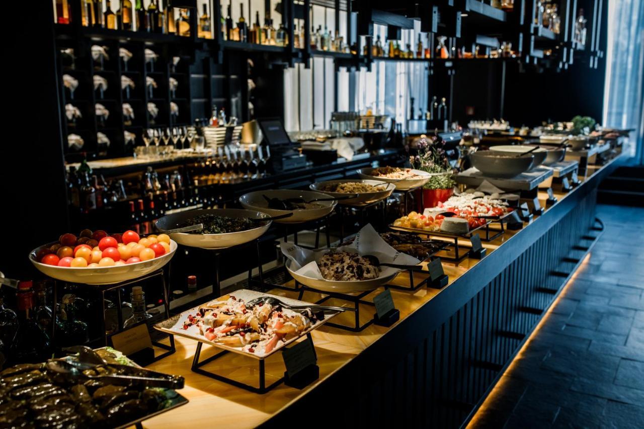 Roomers Munich, Autograph Collection Luaran gambar The bar at the restaurant
