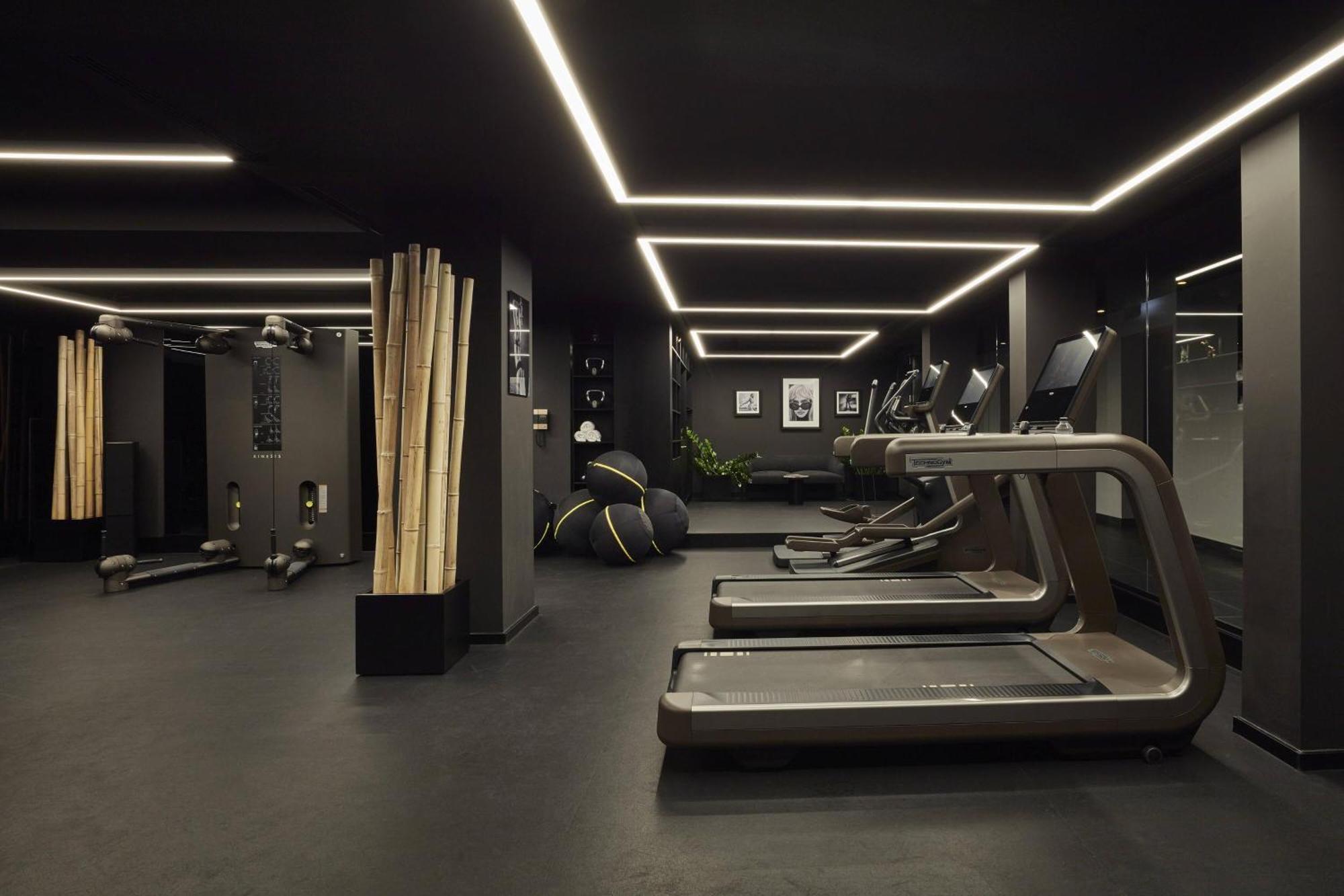 Roomers Munich, Autograph Collection Luaran gambar The gym at The Standard East Village
