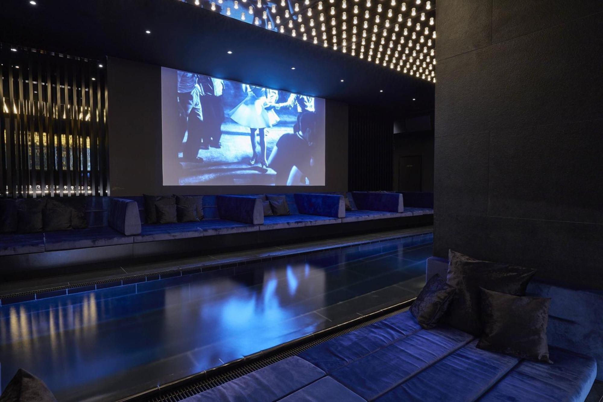Roomers Munich, Autograph Collection Luaran gambar The interior of the nightclub