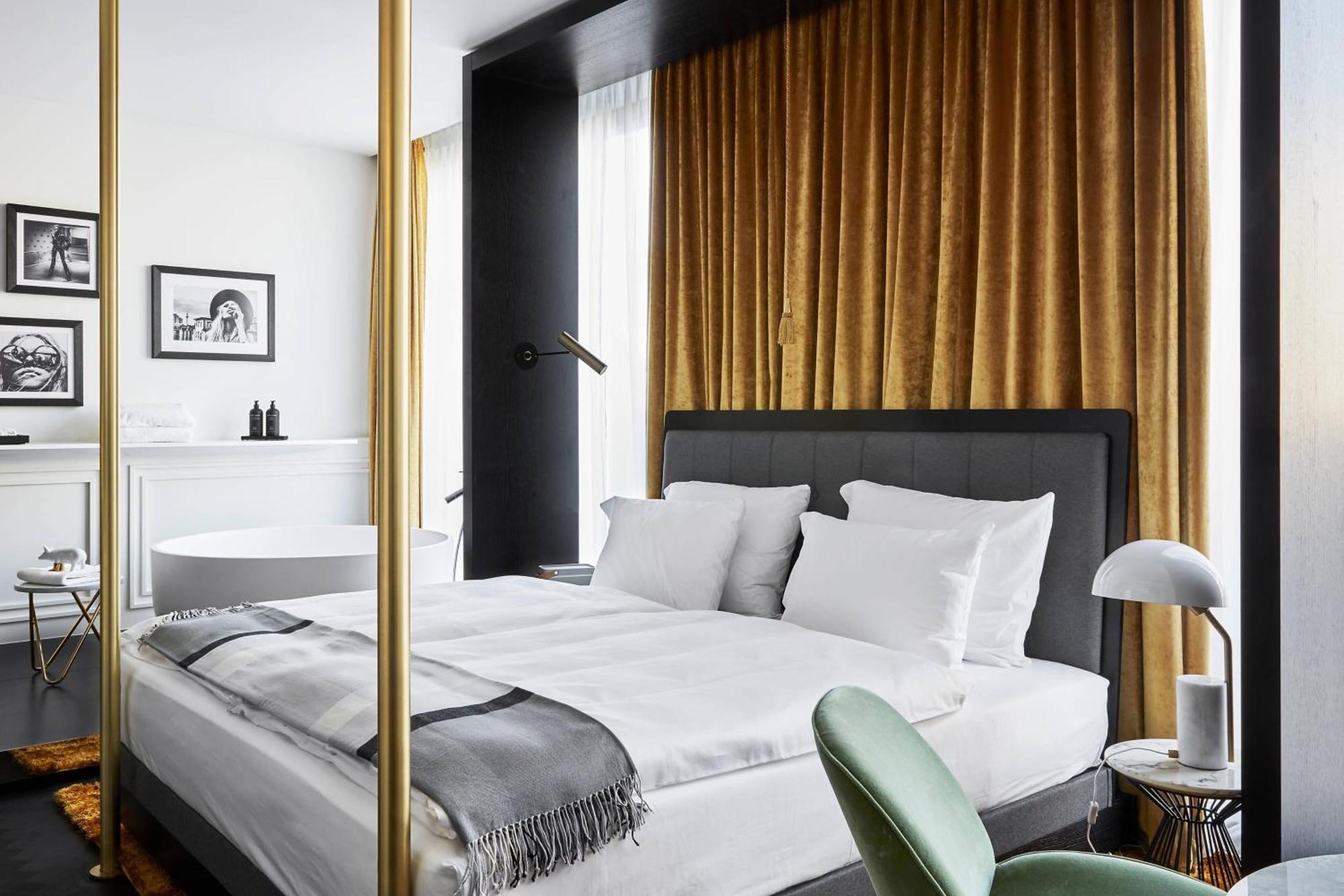 Roomers Munich, Autograph Collection Luaran gambar A room at the Hotel Axelmannstein