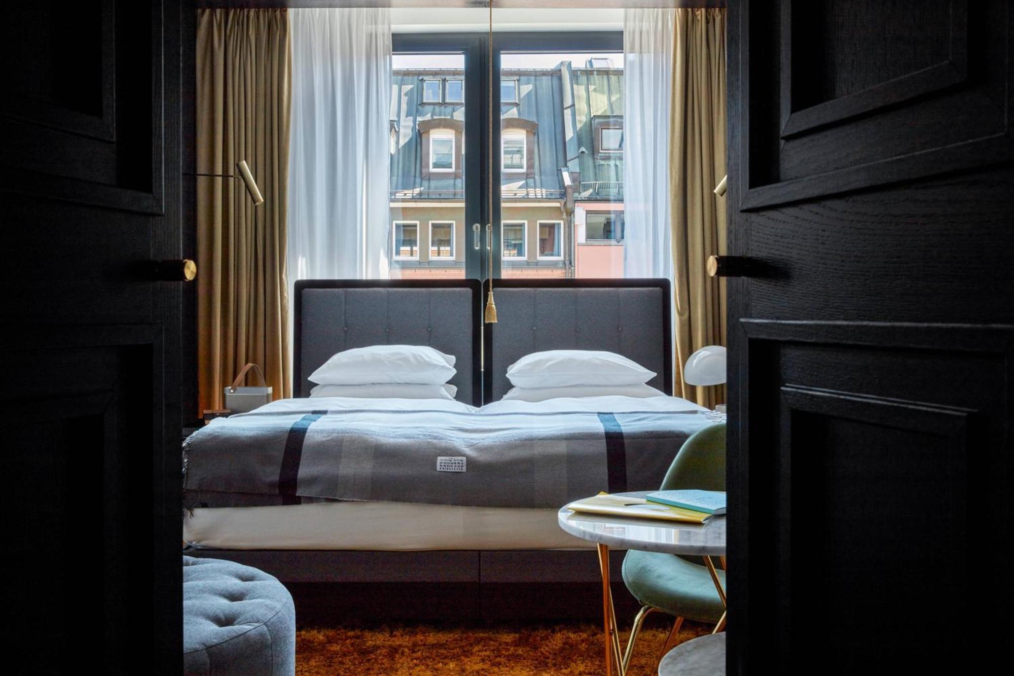 Roomers Munich, Autograph Collection Luaran gambar A room at the hotel